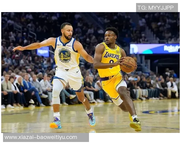 勇士新秀理查德表现亮眼布朗尼却难以发光发热的对比分析 勇士新秀理查德表现亮眼布朗尼却难以发光发热的对比分析